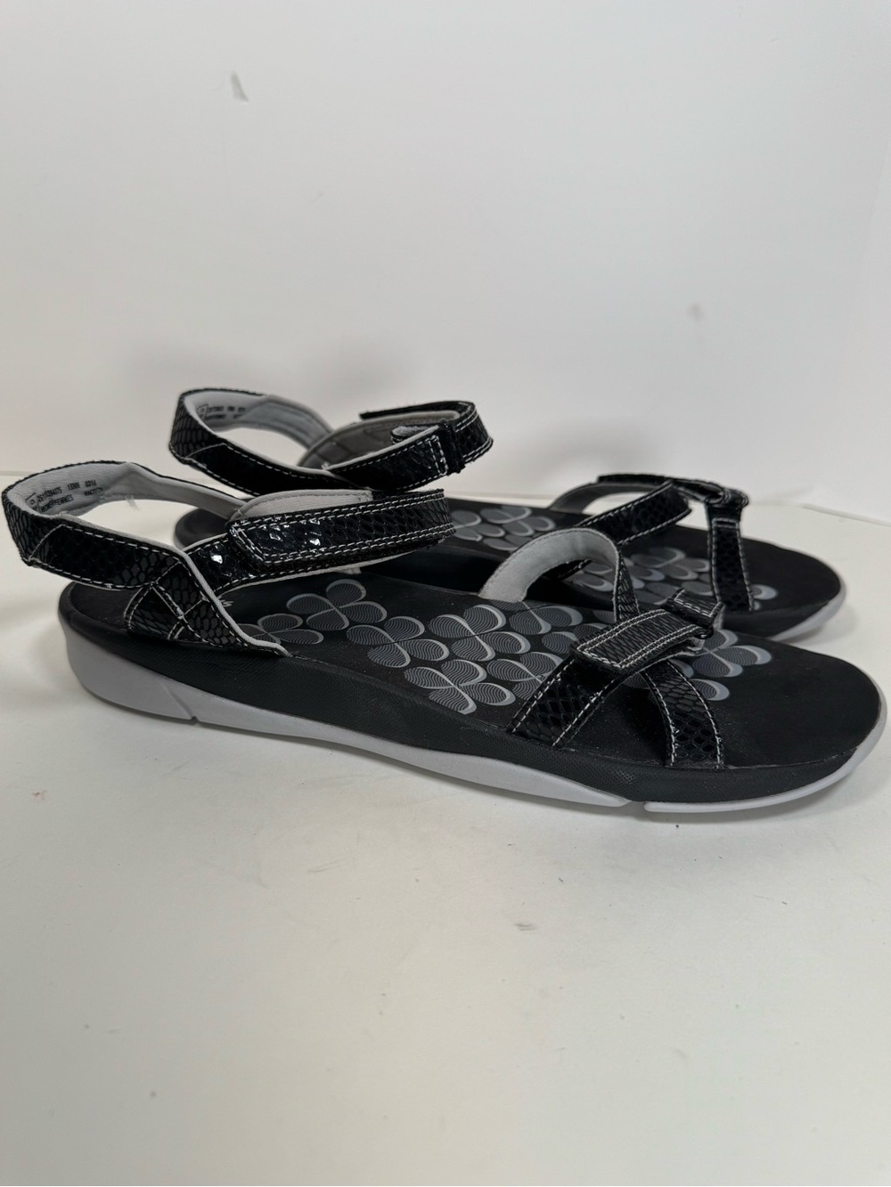 Clarks Tresca Trace Womens US 10 Black Adjustable Straps Sandals Outdoor New
